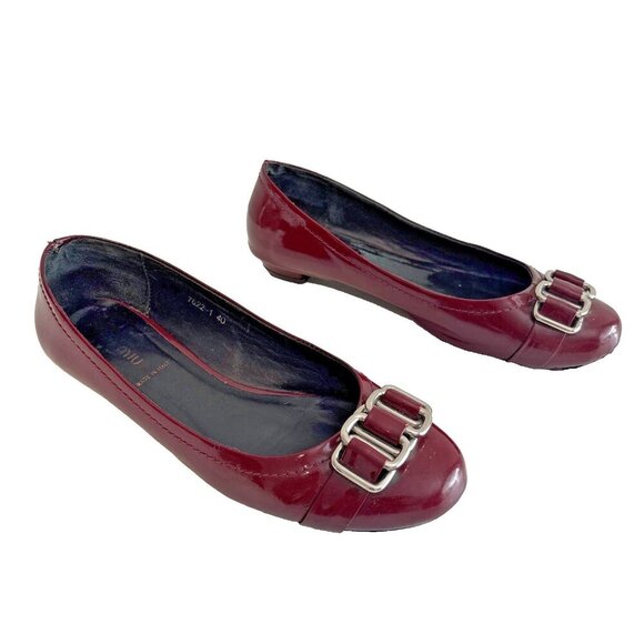 MIU MIU Burgundy Patent Leather Ballet Flats Silver Buckle Accent Women's Sz 40 - Picture 4 of 16